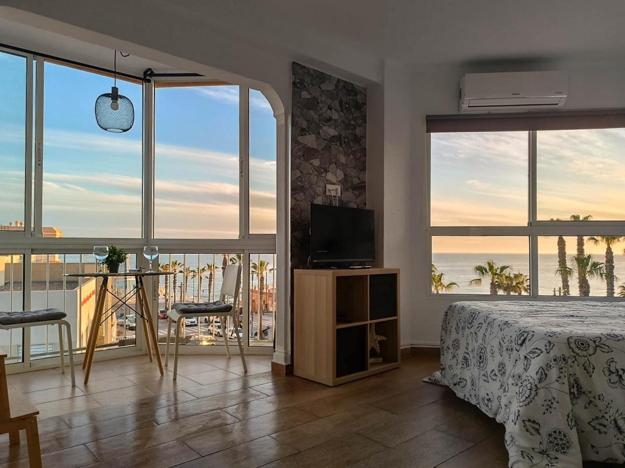 Ruselo 308. Loft En Paseo Maritimo De Torrox Costa Daire Dış mekan fotoğraf